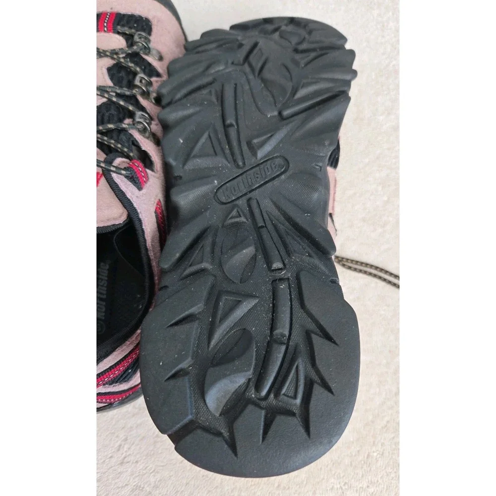 Northside Men's Size 9M Water Shoes With Pull Closure